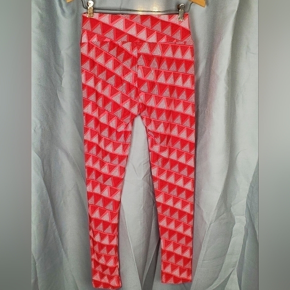 Lularoe leggings, Valentines themed, Xs & Os, One Size - Picture 3 of 4